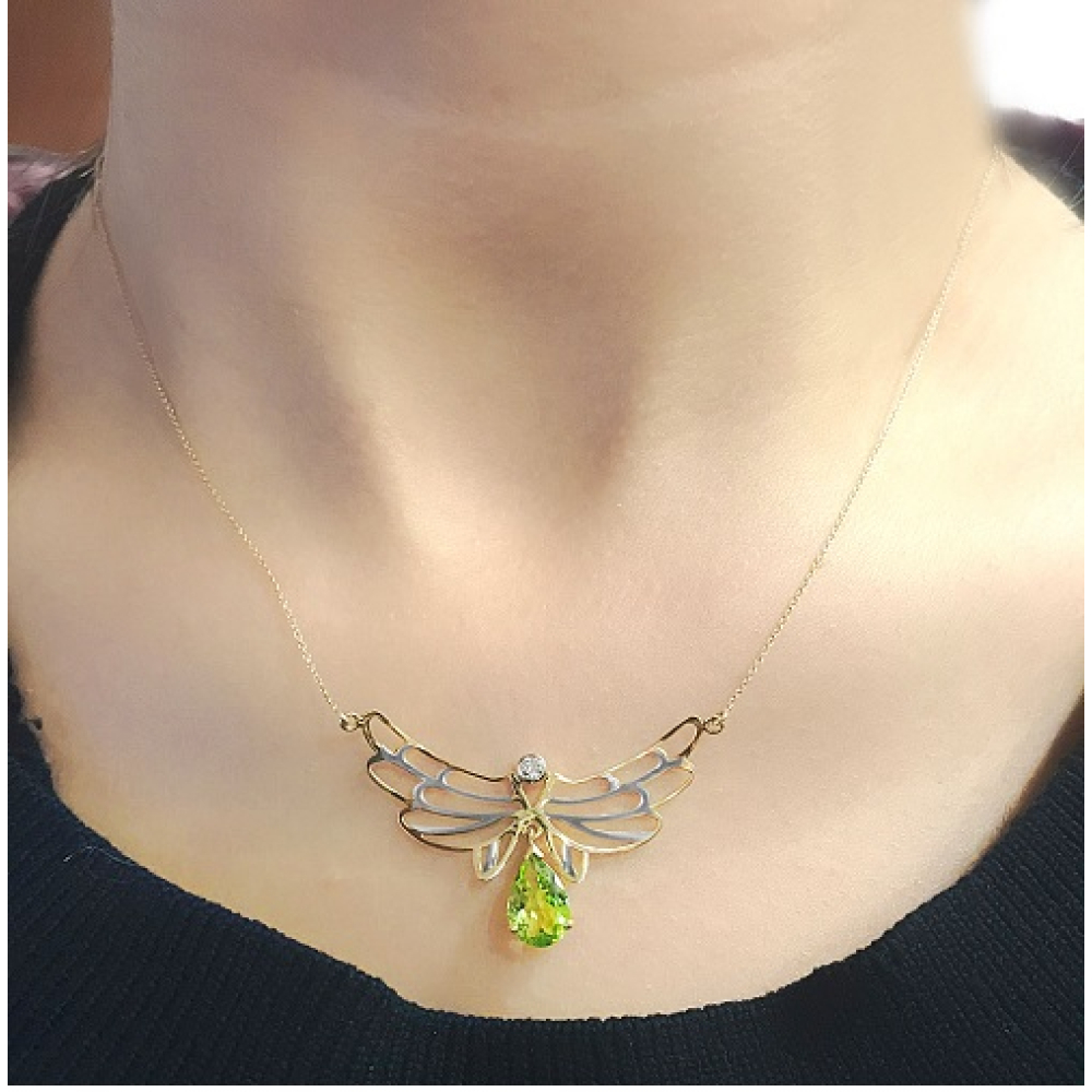 Damla Peridot Taşlı ve Pırlantalı Şifanın Kanatları Kolyesi