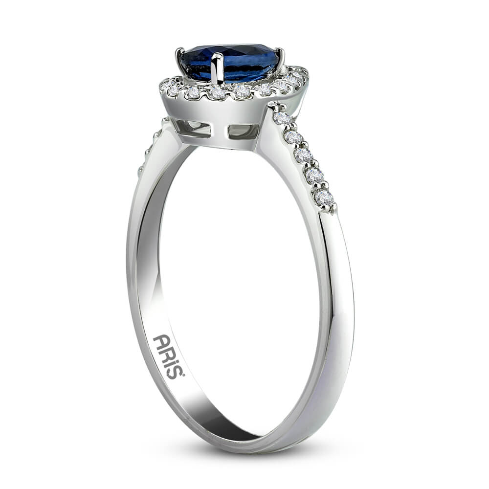 0.56 Karat Pırlanta Damla Safir Yüzük