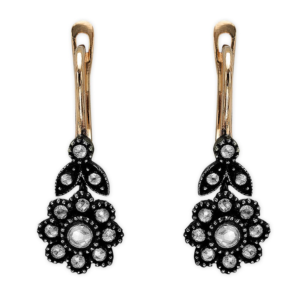 0.38 Karat Elmas Gül Altın Küpe