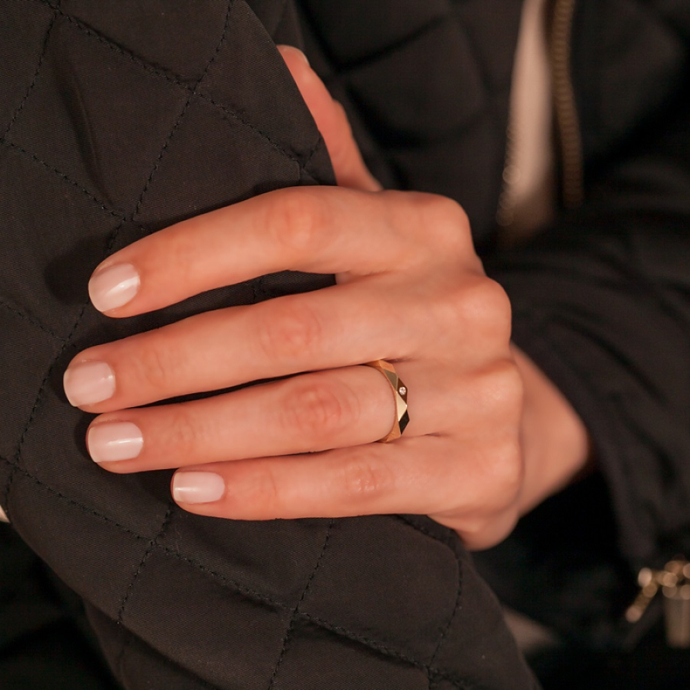 Sarı Altın Piramit Desenli Modern Alyans Kadın Modeli