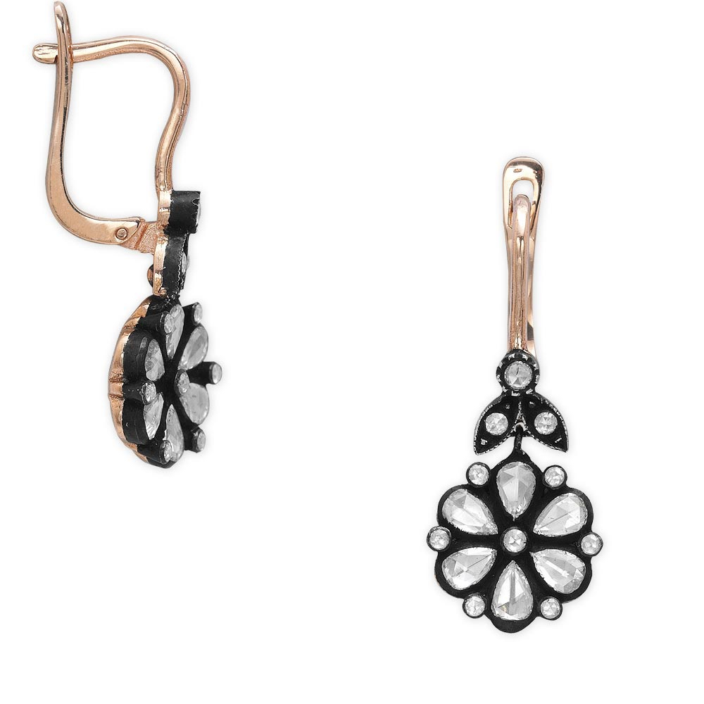 0.70 Karat Elmas Küpe