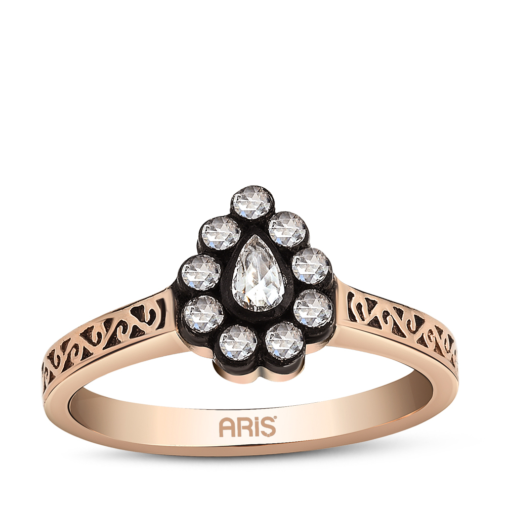 0.15 Karat Damla Elmas Yüzük