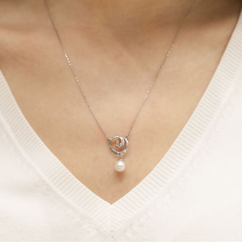 Pırlantalı İnci Gümüş Kolye