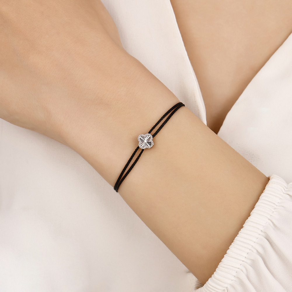 Yıldız Yonca Pırlanta İpli Bileklik