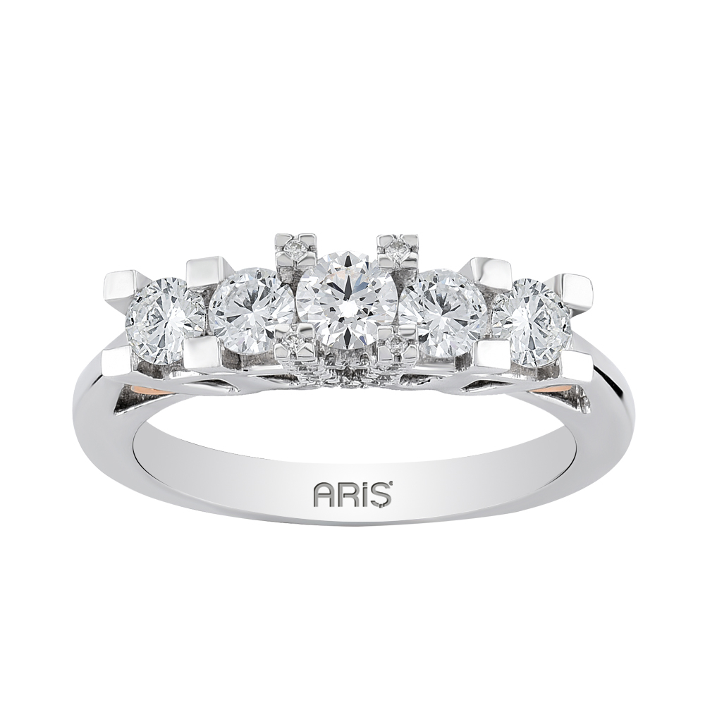 0.86 Karat Pırlanta Beş Taş Yüzük