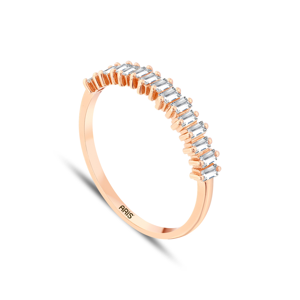 0.24 Karat Baget Yarımtur Pırlanta Yüzük