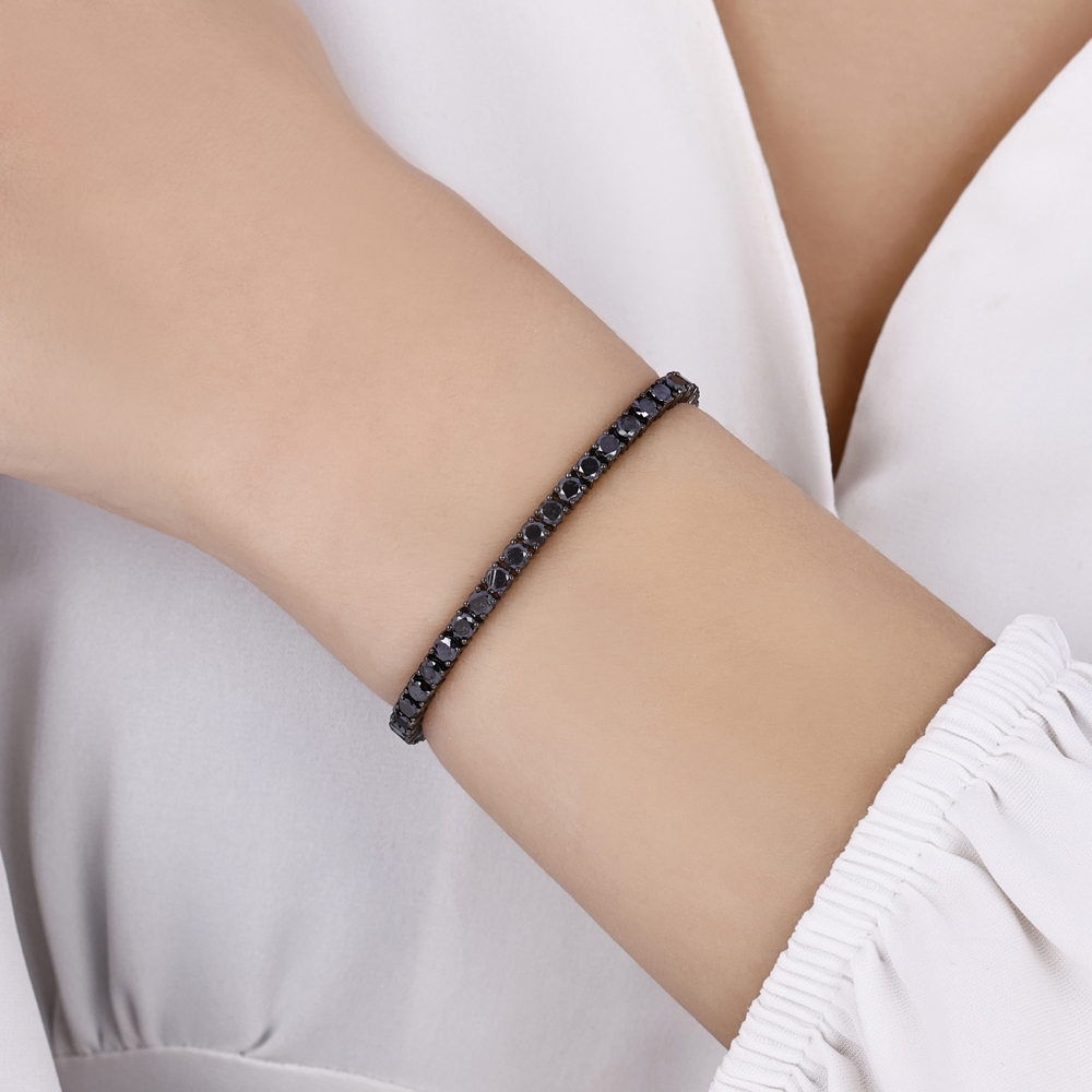 6.40 Karat Siyah Pırlanta Unisex Suyolu Bileklik