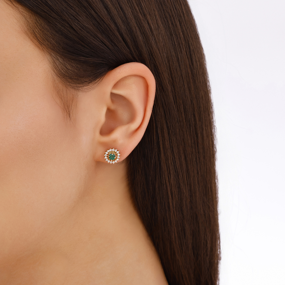 0.64 Karat Pırlanta Zümrüt Küpe