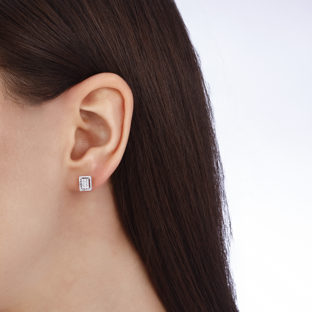 0.15 Karat Pırlanta Küpe