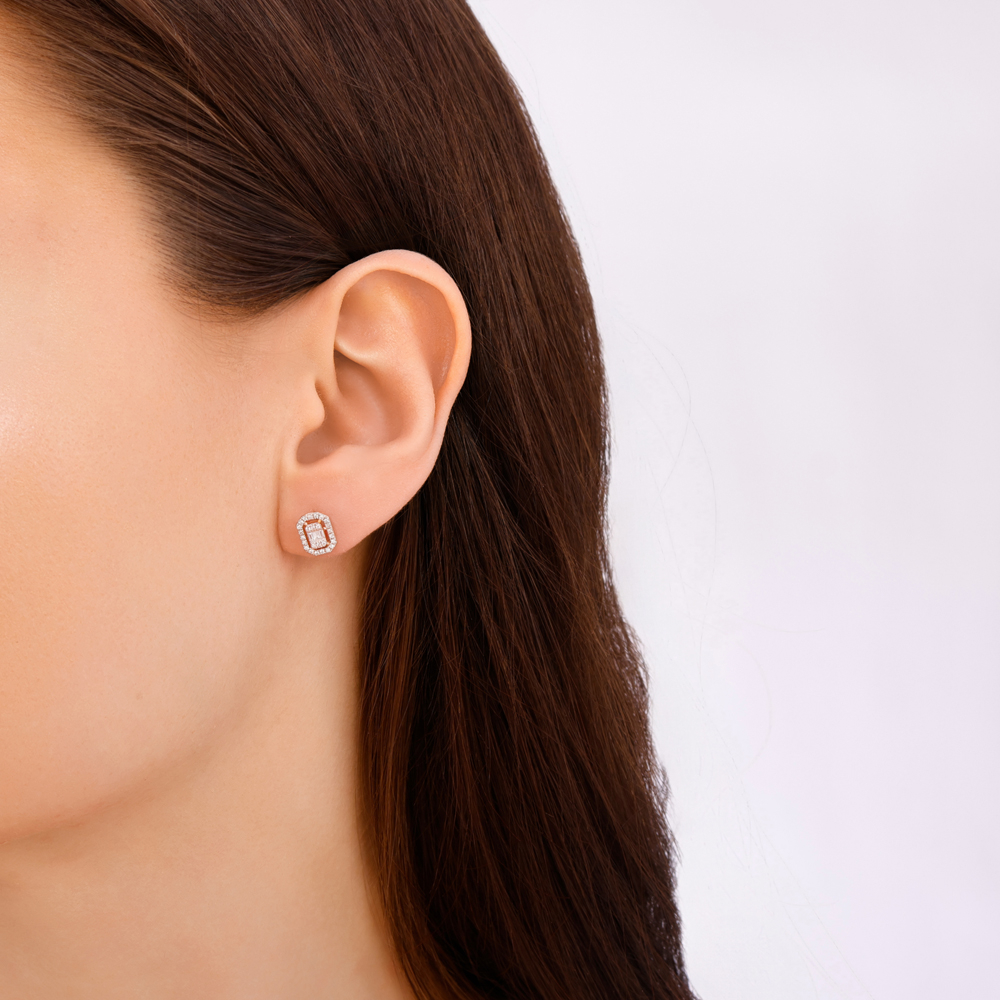 0.21 Karat Baget Pırlanta Küpe