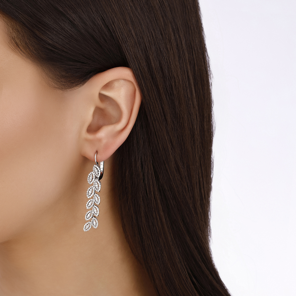 Markiz Model Pırlanta Küpe