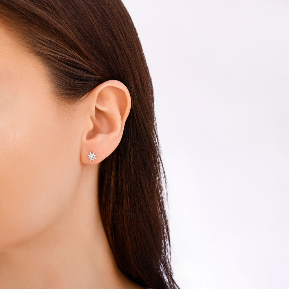 0.21 Karat Pırlanta Küpe