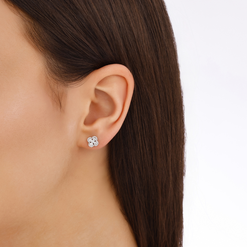 Pırlanta Yonca Küpe