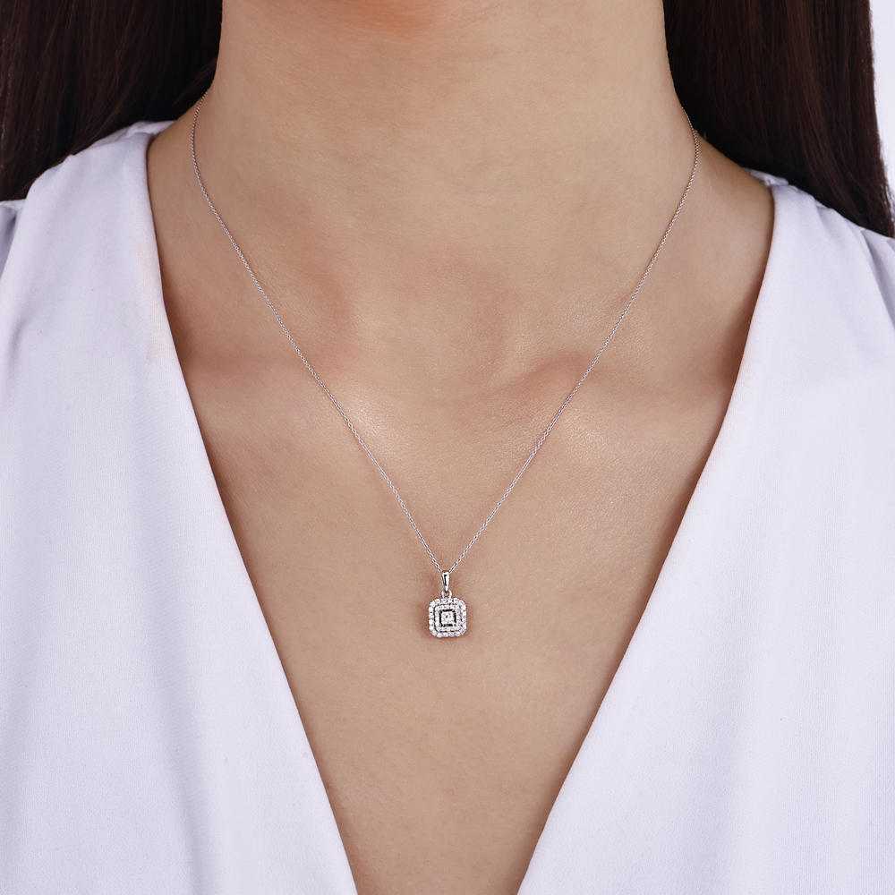 Prenses Kesim Tasarım Pırlanta Kolye