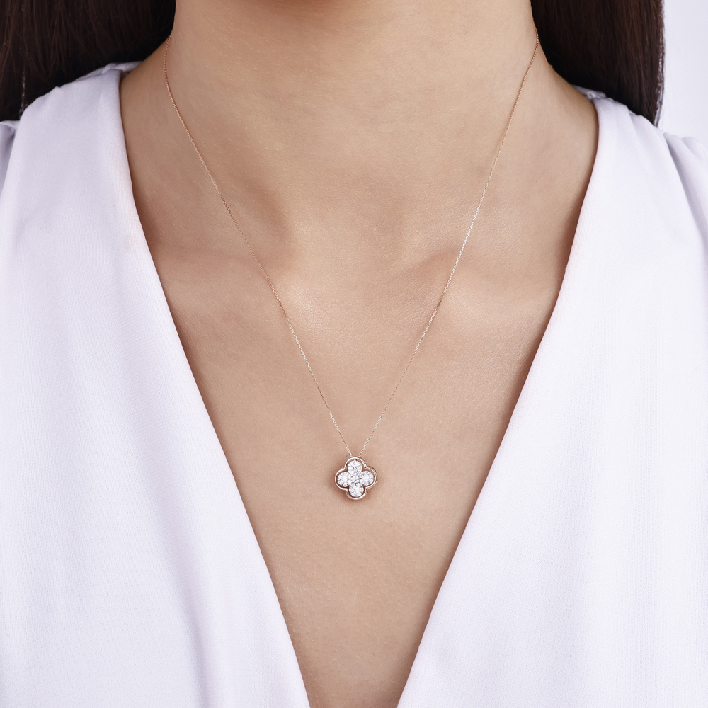 0.30 Karat Şans Pırlanta Kolye