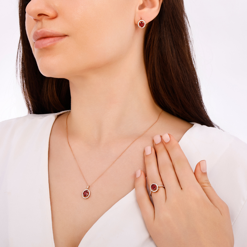 Yakut Pırlanta Oval Kolye