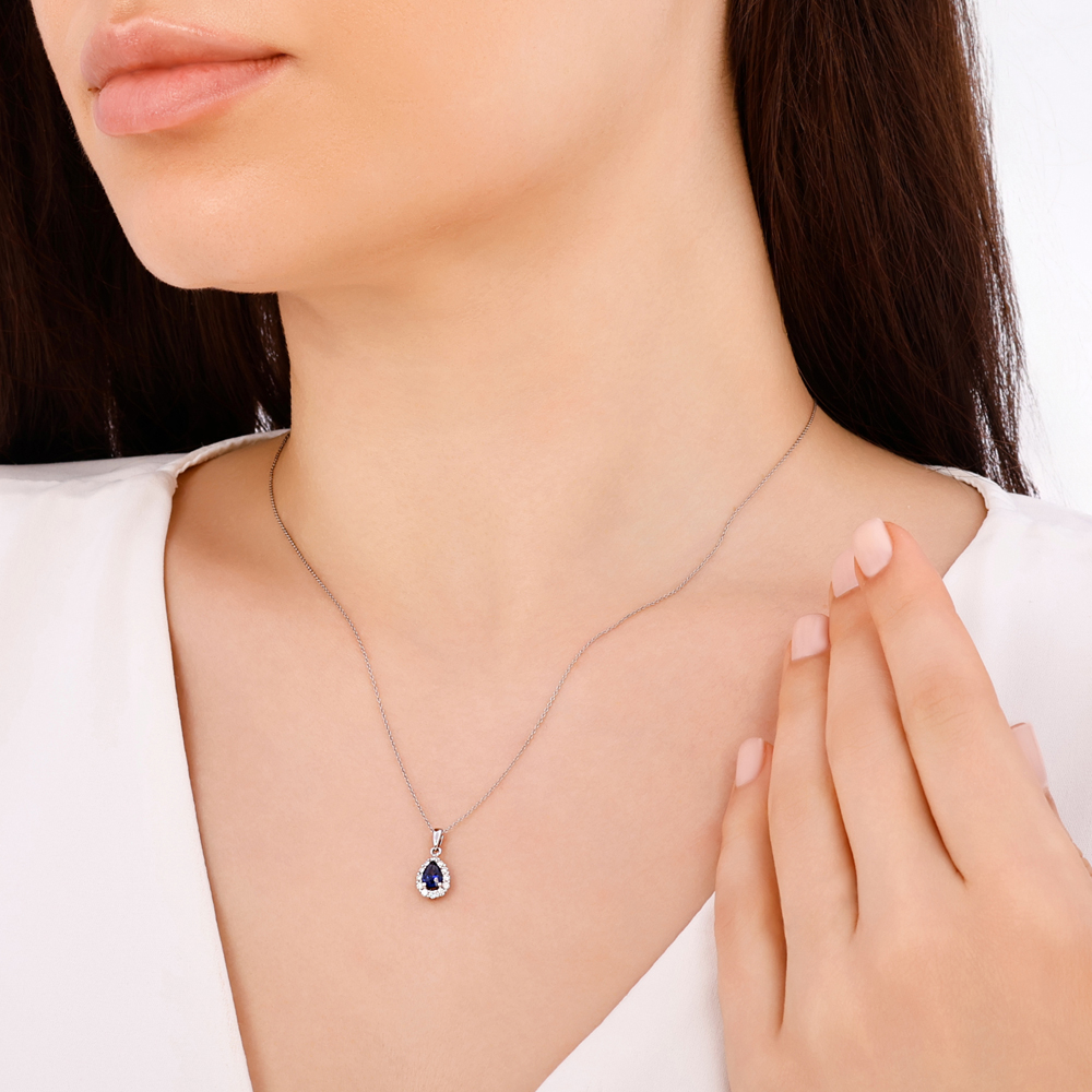 0.62 Karat Damla Safir Kolye