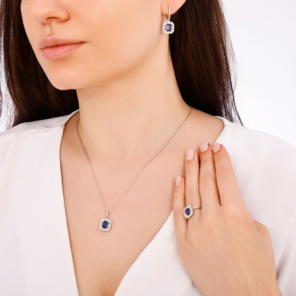 1.50 Karat Zümrüt Kesim Safir Kolye