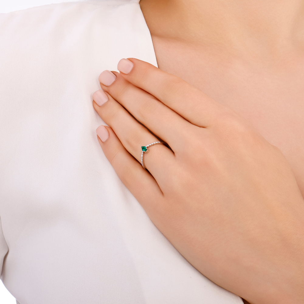 0.23 Karat Pırlanta Zümrüt Yüzük