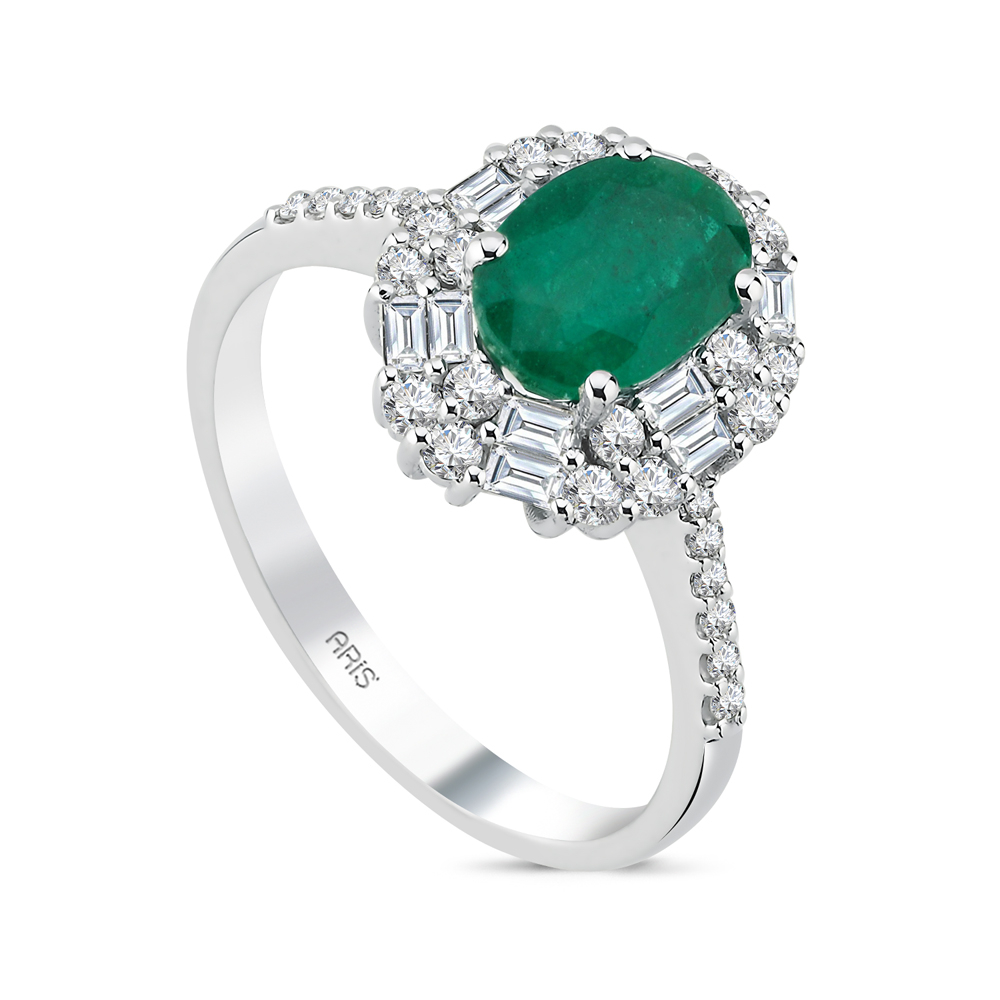 Oval Zümrüt Pırlanta Baget Yüzük