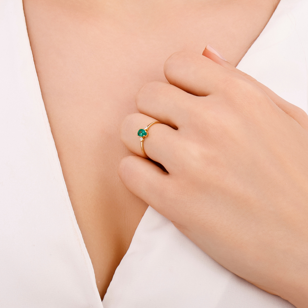 0.41 Karat Pırlanta Zümrüt Yüzük