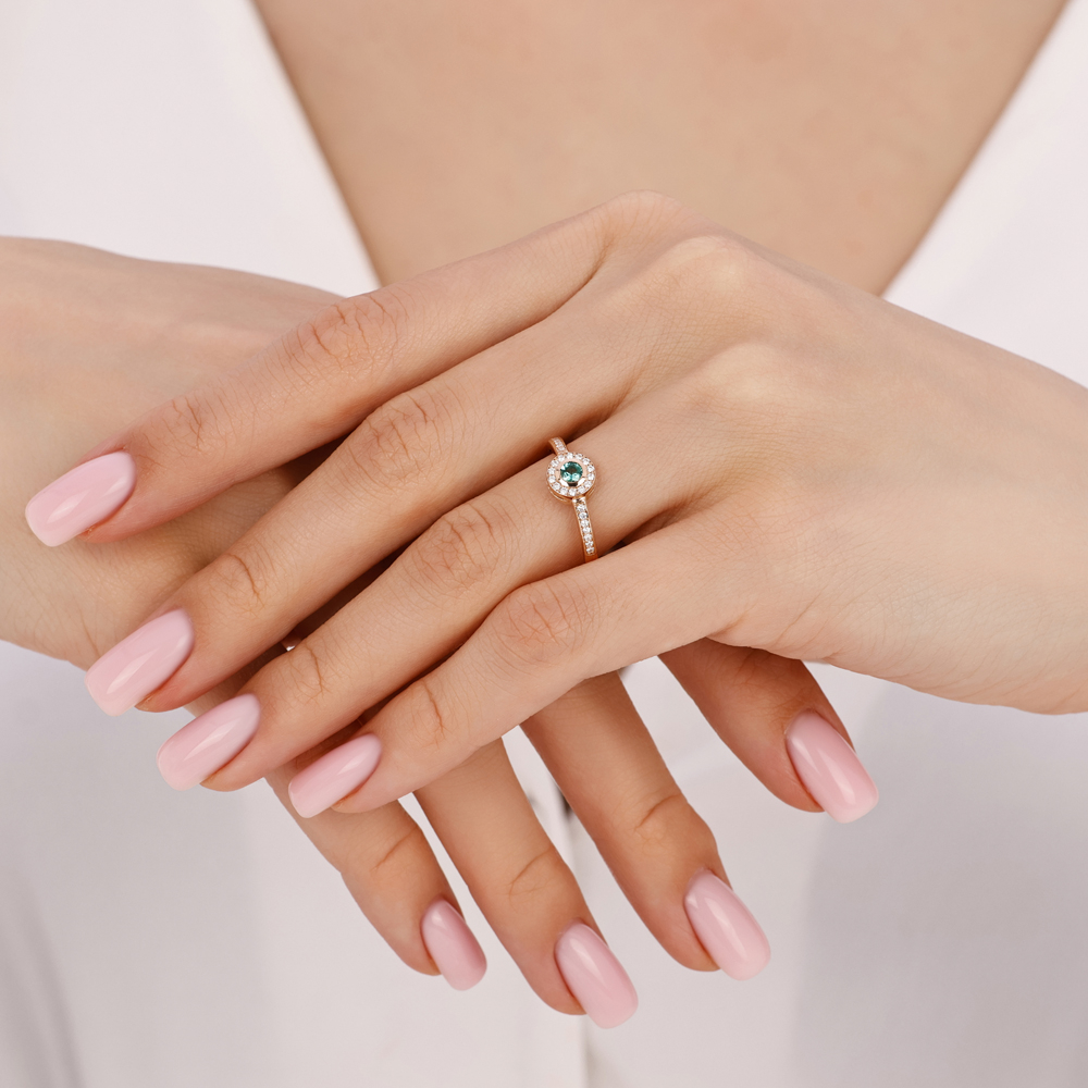 0.37 Karat Pırlanta Zümrüt Yüzük