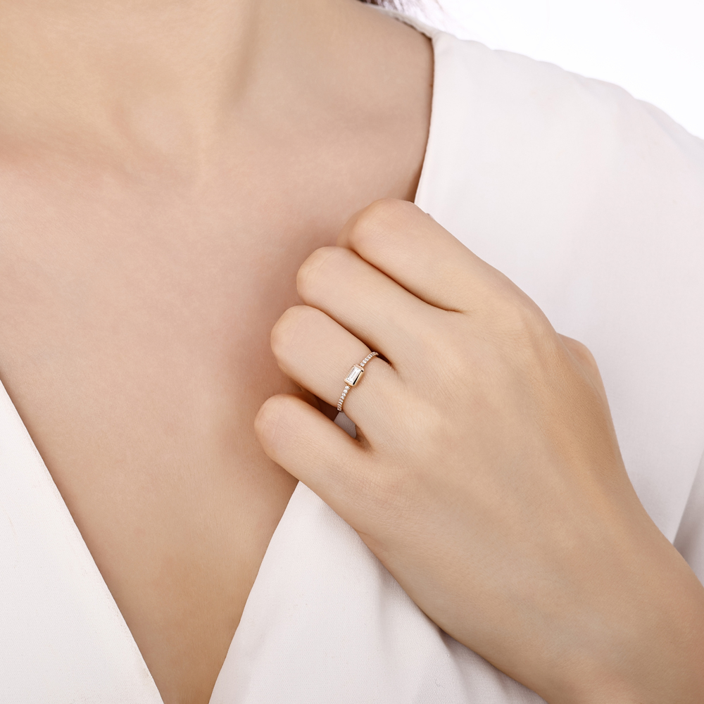 Zümrüt Kesim Pırlanta Yüzük