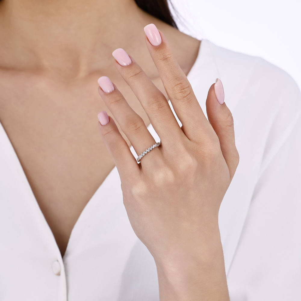 0.20 Karat Baget Yarımtur Pırlanta Yüzük