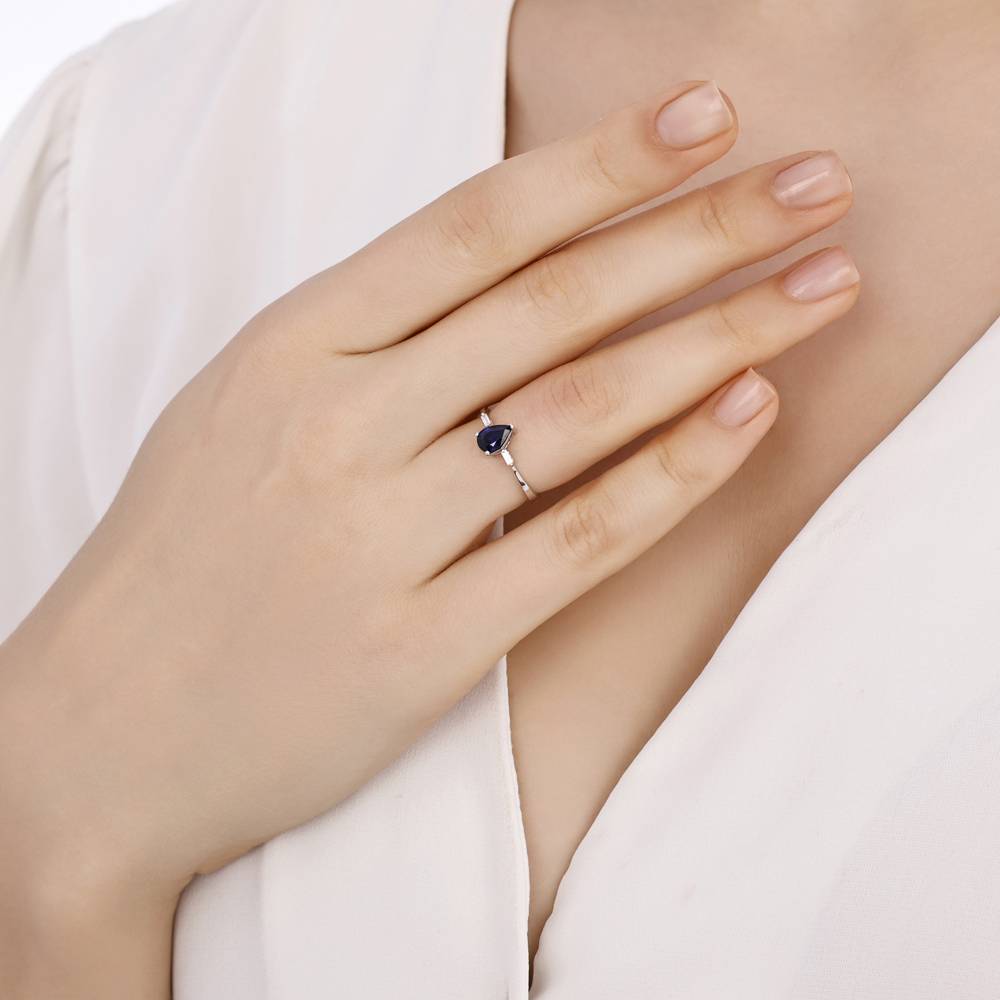 0.43 Karat Damla Safir Pırlanta Yüzük