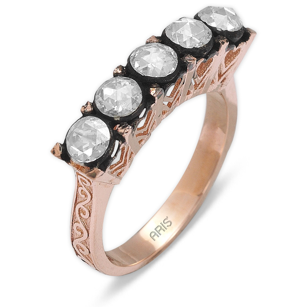 0.35 Karat Beştaş Elmas Yüzük