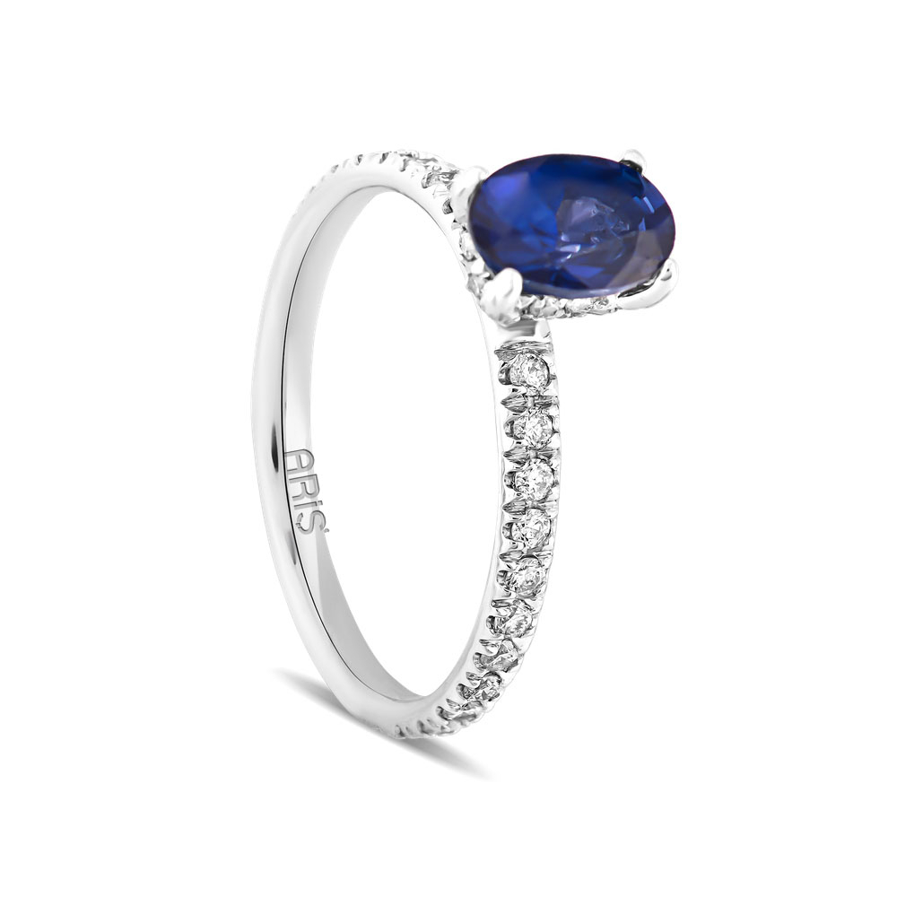 1.13 Karat Pırlanta Oval Safir Yüzük