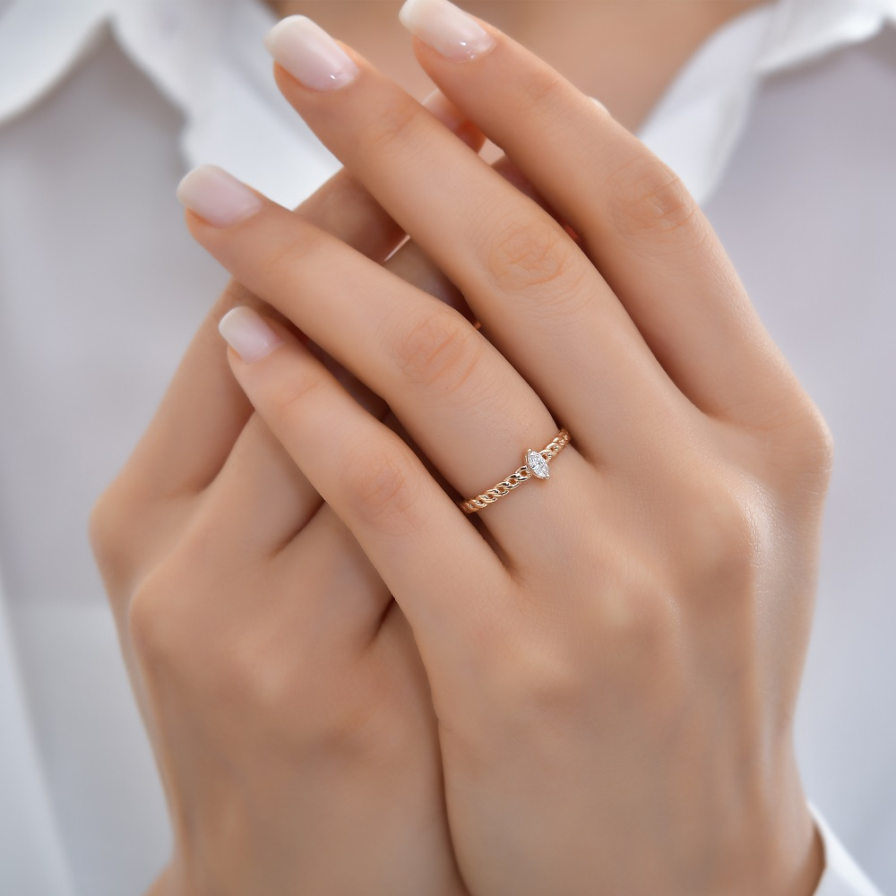 0.13 Karat Pırlanta Markiz Tektaş Yüzük