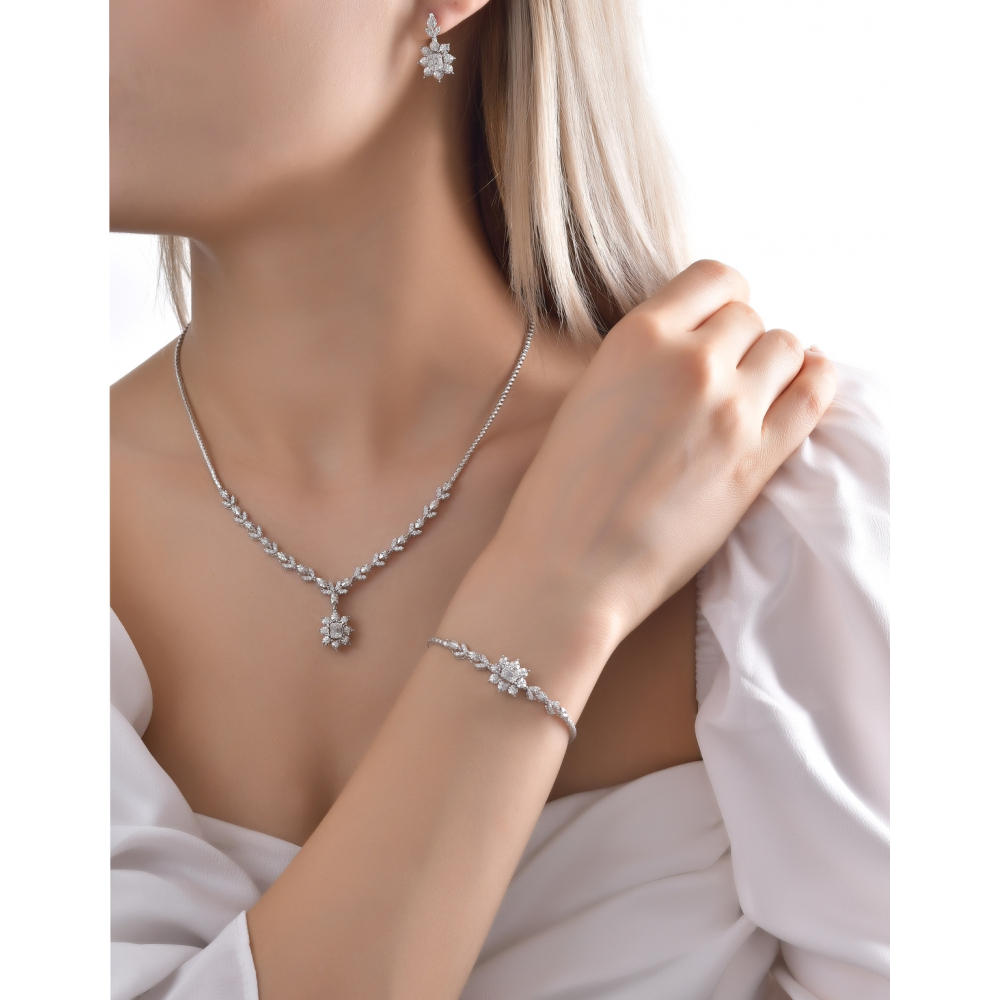 Baget Pırlantalı Gerdanlık