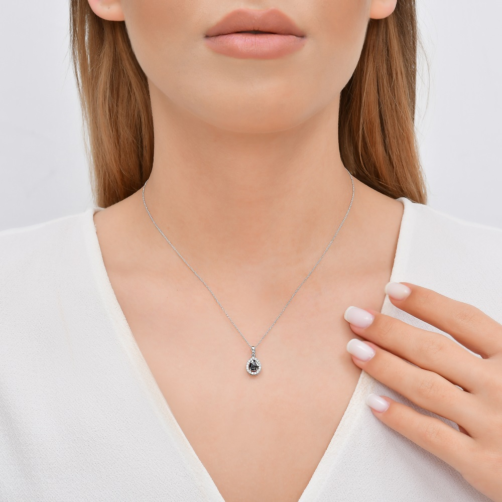 Siyah Pırlanta Damla Kolye