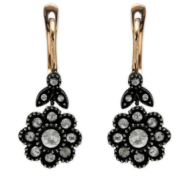 0.61 Karat Elmas Gül Küpe