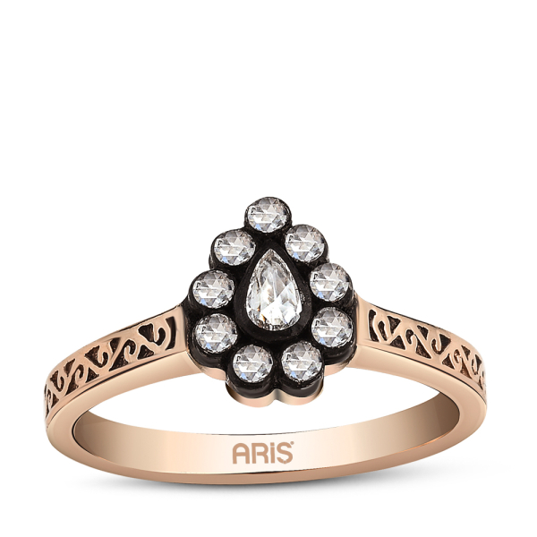 0.15 Karat Damla Elmas Yüzük