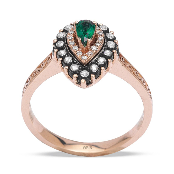 0.42 Karat Zümrüt Elmas Yüzük