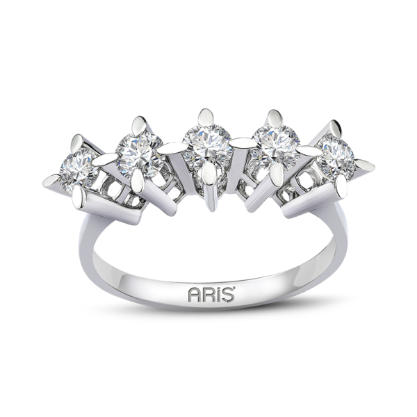 0.40 Karat Beştaş Pırlanta Yüzük