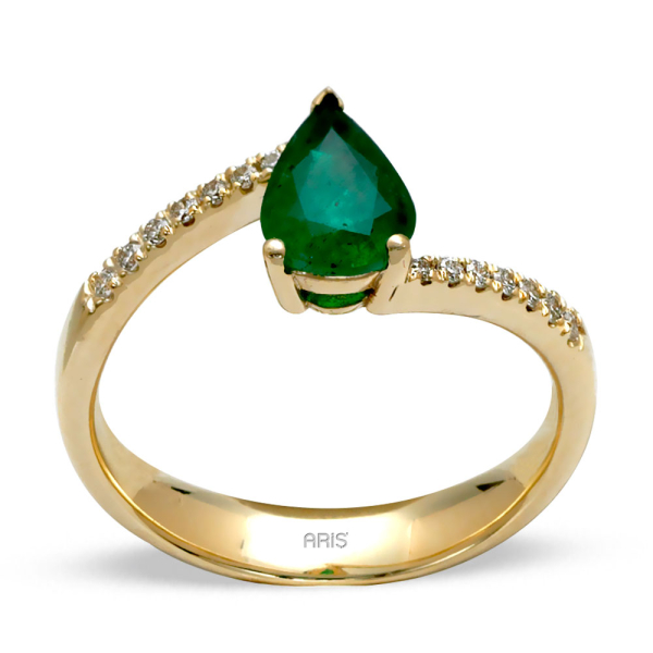 0.89 Karat Damla Zümrüt Pırlanta Yüzük