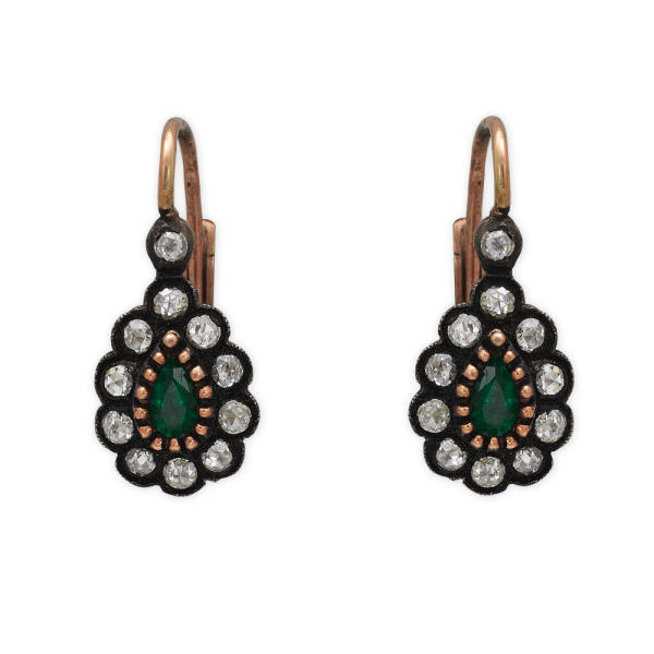 Elmas Damla Zümrüt Küpe