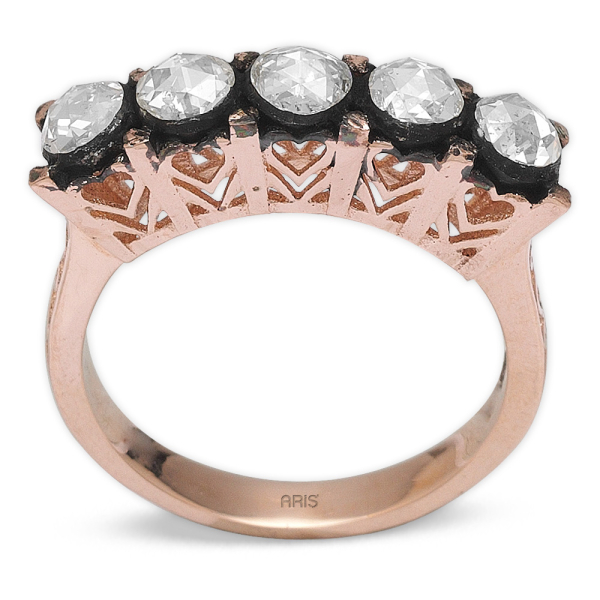 0.35 Karat Beştaş Elmas Yüzük