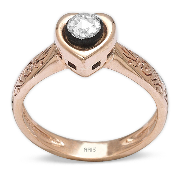 0.12 Karat Elmas Kalp Yüzük