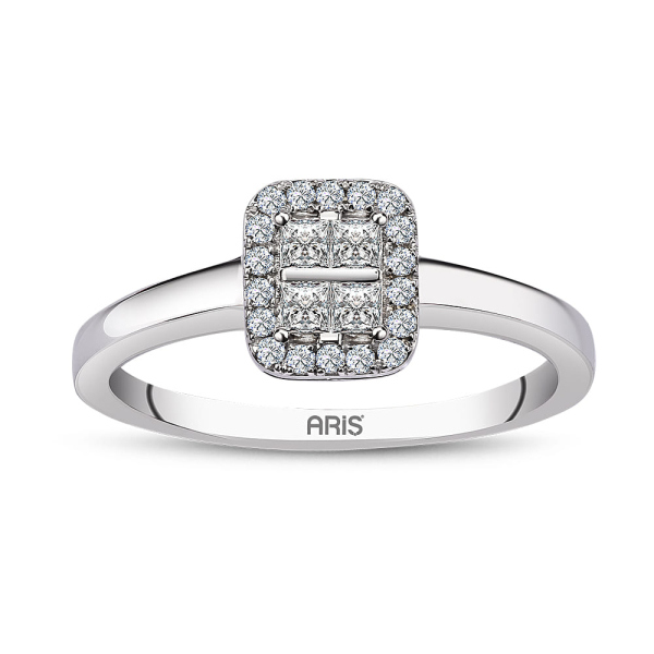 0.28 Karat Pırlanta Fantezi Prenses Kesim Yüzük