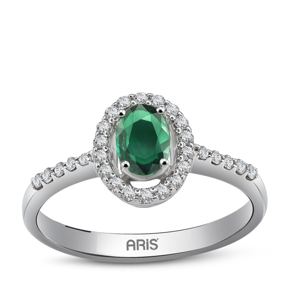 0.68 Karat Oval Kesim Zümrüt Pırlanta Yüzük
